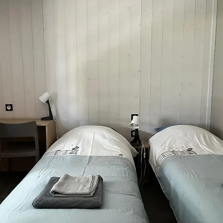 Hotel 165 *