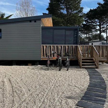 165 Hotel Jullouville-les-Pins